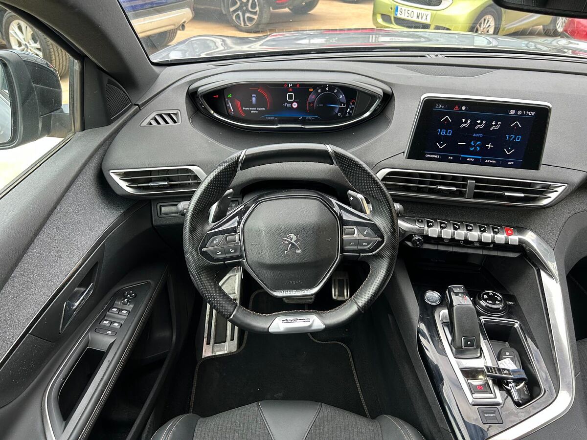 PEUGEOT 5008 GT LINE 1.2 E-THP AUTO SPANISH LHD IN SPAIN 89K 7 SEATS SUPER 2019